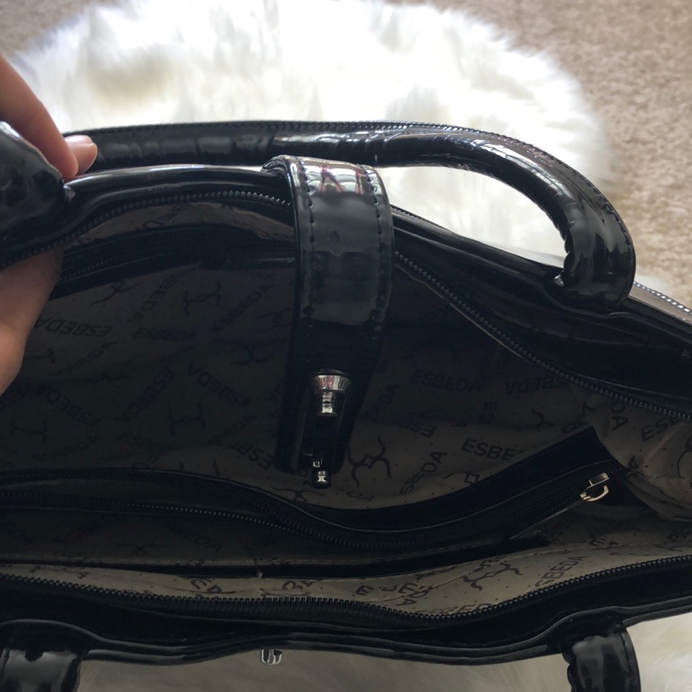 Handbag - Picture 2 of 3